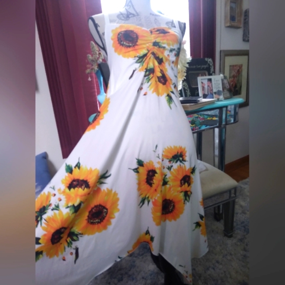 Sunflower dress sleeves with straps Size M never worn